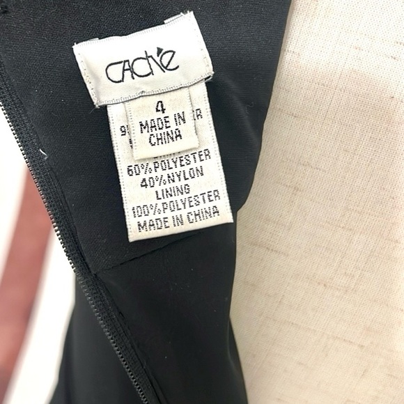 VTG Cach’e,Instantly Slimming,Ribbon Tapestry Adorned,Cinched-Waist Dress,Size 4 - Picture 5 of 13